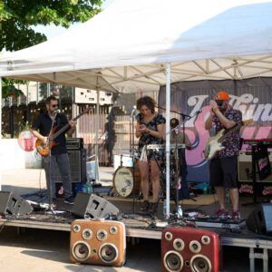 AztarnaIThinkSoul_A745937Donca