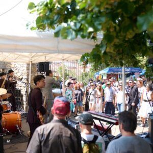AztarnaOsakaMonaurail_A746646Donca